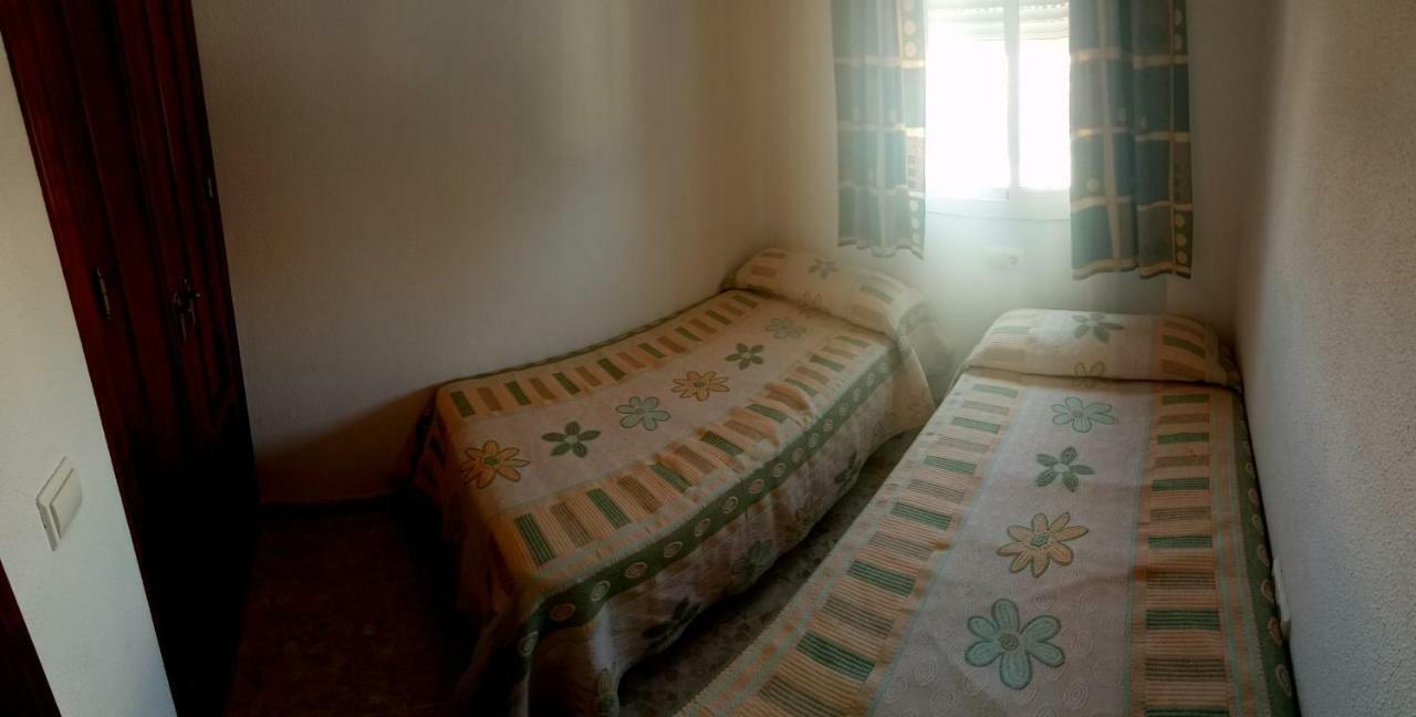 Apartamento Villamartin, Tranquilo Y Con Parking Conil De La Frontera Exterior photo
